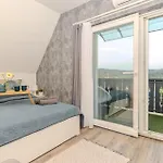 Panorámaház *