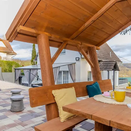 Panoramahaz Apartmán Bükkszék